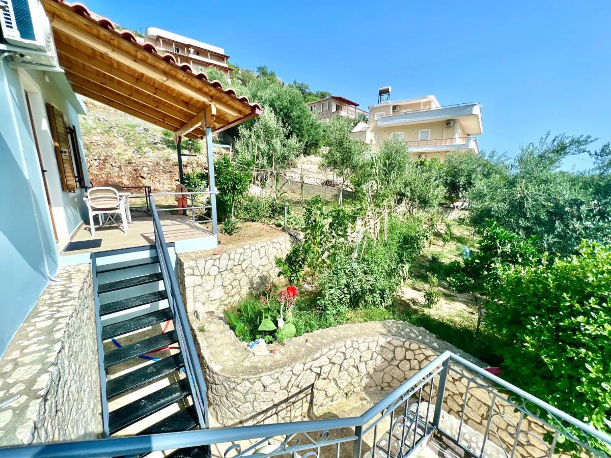 Coral Guesthouse סרנדה מראה חיצוני תמונה