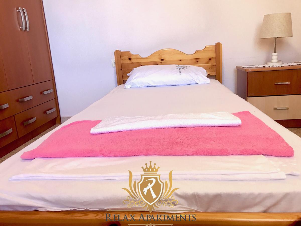 Coral Guesthouse סרנדה מראה חיצוני תמונה