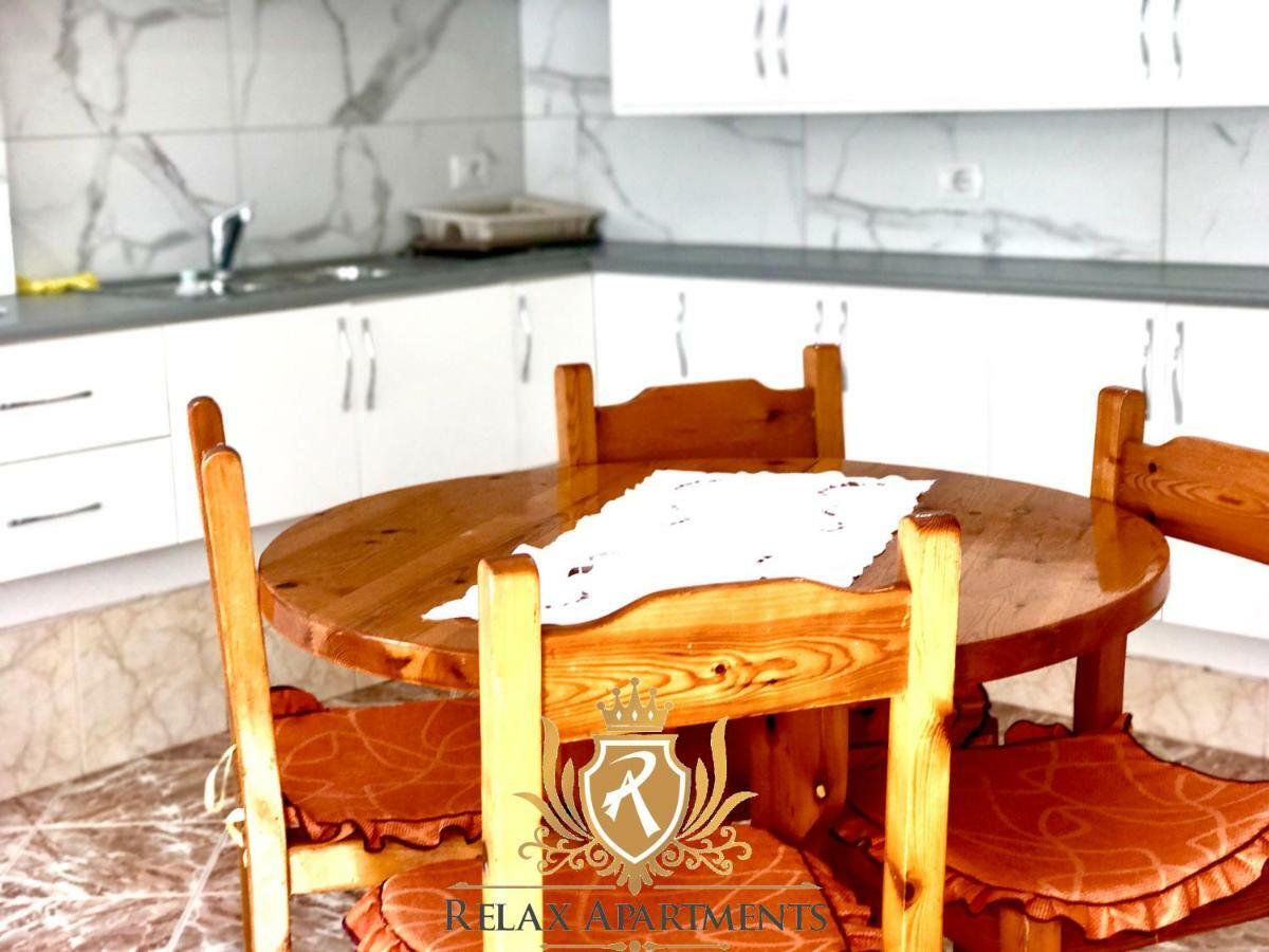 Coral Guesthouse סרנדה מראה חיצוני תמונה